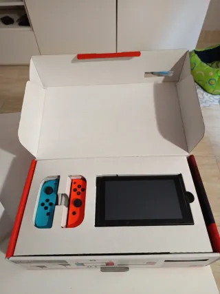 Nintendo Switch Azul y Rojo