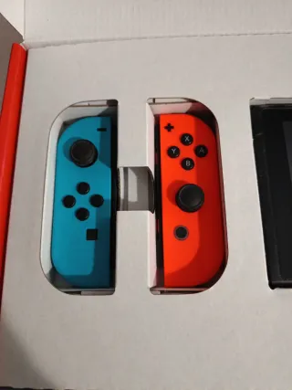 Nintendo Switch Azul y Rojo