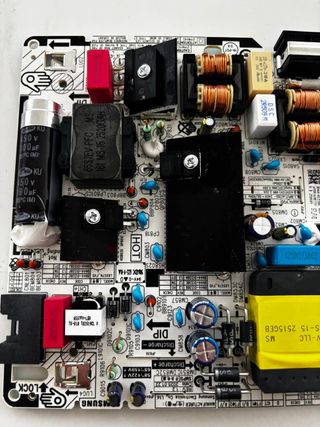 Fuente Alimentación Samsung UHD U8075F