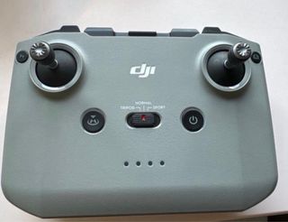 Dron DJI Mavic Air 2 Gris