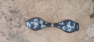 Skate Waveboard Negro con Diseño