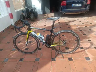 Bicicleta de carretera Giant precio no negociable