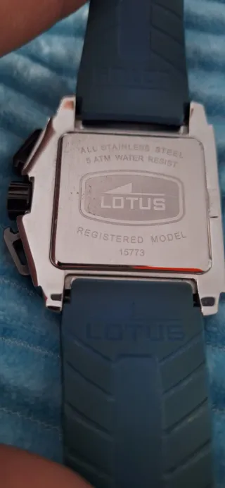 Reloj Lotus Cronógrafo Negro y Azul