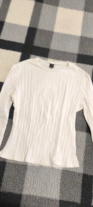 Camiseta blanca manga larga acanalada