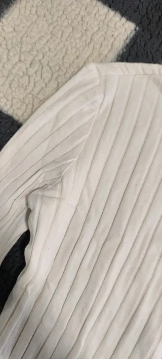 Camiseta blanca manga larga acanalada