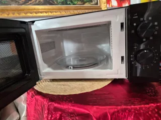 Microondas Taurus Compacto 700W 20L + Grill