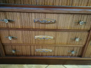 Mueble de salón madera y cristal