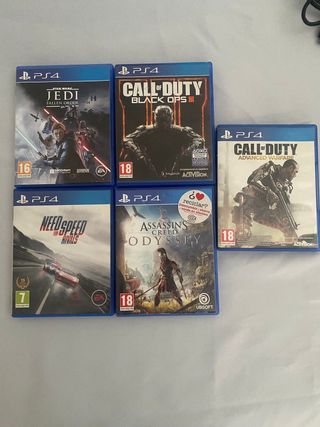 PS4 (PlayStation 4) Negra + 4 Juegos