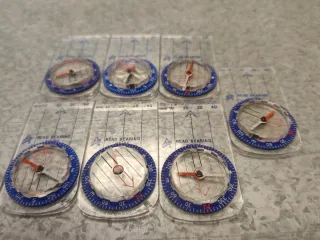 Lote 7 brújulas de orientación