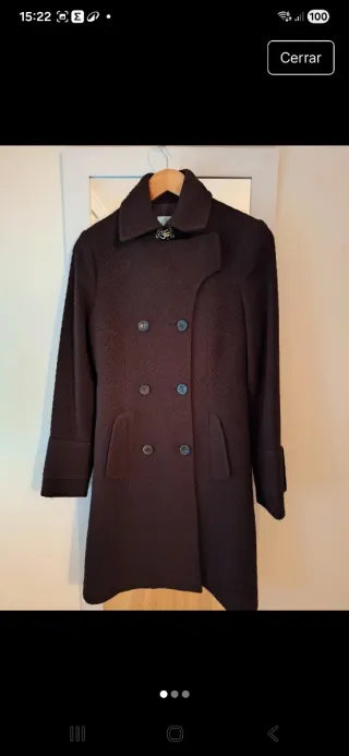 Abrigo Guess by Marciano Talla 42. Talla pequeño.