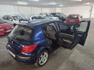 Peugeot 307 2001