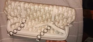 Borsa nera Gucci e Christian Dior in lotto