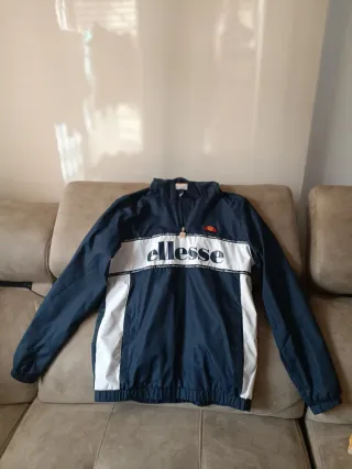 Cortavientos ellesse azul  blanco impermeable niño