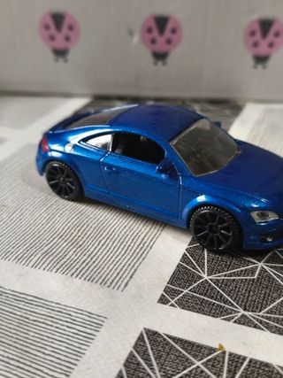 Coche Audi Azul