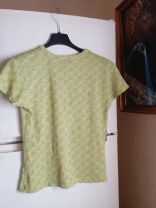 Blusa verde estampada