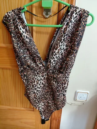 Body estampado leopardo