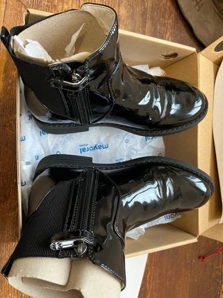 Botas charol Mayoral niña talla 32
