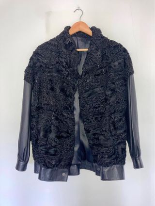 Chaqueton negro talla m en perfecto estado