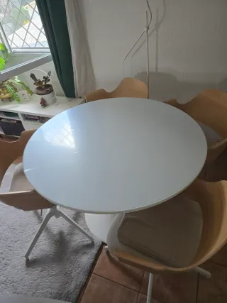 Mesa comedor blanca redonda Docksta