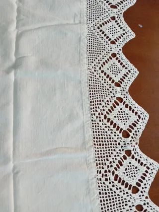 Asciugamano lino ricamato a mano 132x83