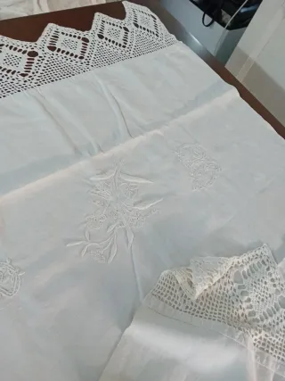 Asciugamano lino ricamato a mano 132x83