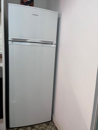 Nevera JOCEL JF206 2 puertas 206L
