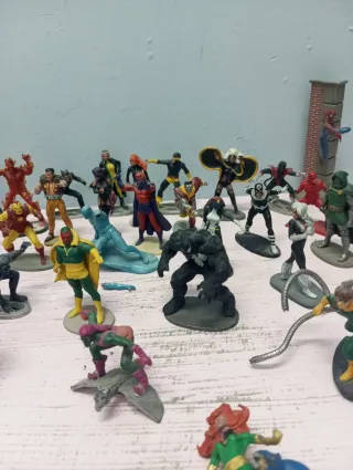 Lote Figuras Marvel Metal