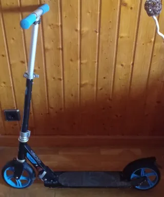 Patinete Oxelo Azul y Negro