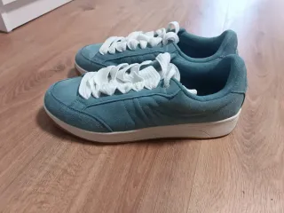 Zapatillas deportivas, verde azulado