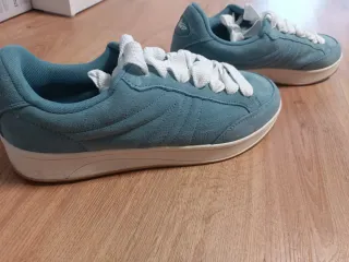 Zapatillas deportivas, verde azulado