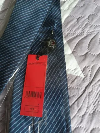 Corbata Carolina Herrera