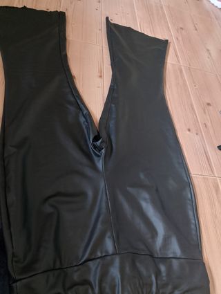 Pantalones polipiel elásticos negros