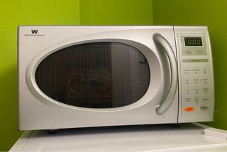Microondas y Grill White-Westinghouse