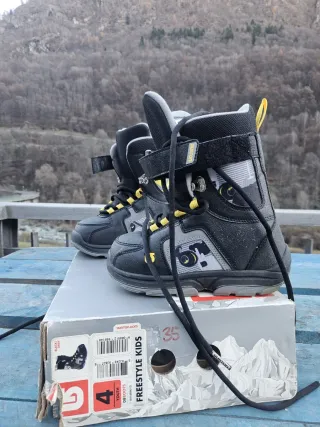 Scarponi Snowboard Bambino Burton Taglia 35