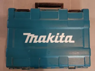 Martillo Makita HM0871C + Cinceles