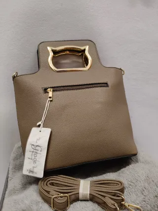 Borsa marrone a tracolla nuova con cartellino