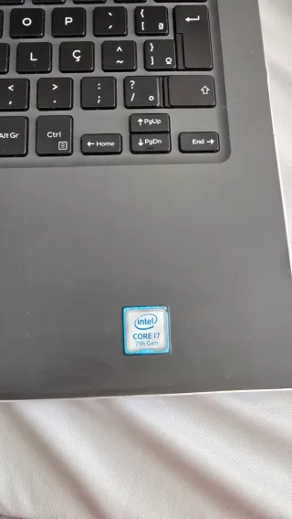 Notebook DELL Inspiron 14 7460 16GB RAM i7 224GB SSD + 1TB