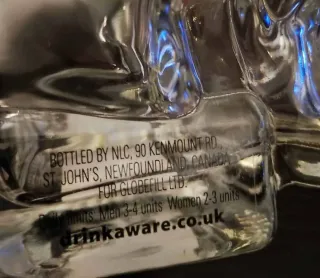 Bottiglia Vodka Cristallina a Forma di Teschio