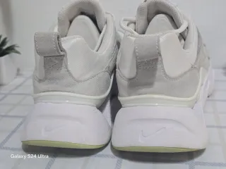 Zapatillas Nike Ryz verdes y blancas