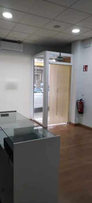 Local para comercio, oficina, actividad profesiona