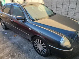 Lancia Thesis 2003
