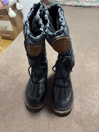 Botas de Nieve y Montaña Negras Marrones