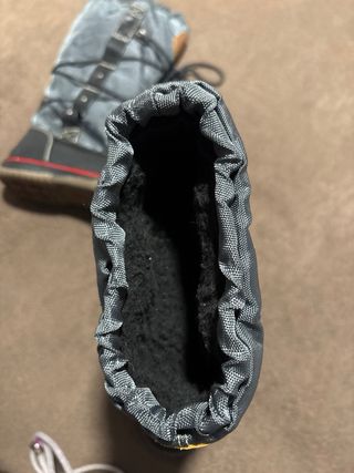 Botas de Nieve y Montaña Negras Marrones