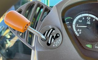 Tractor John Deere 6150 R