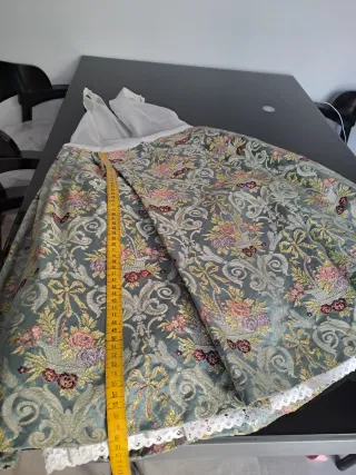 Vestido de fallera con 2 corpillos