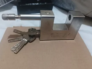 Candado Kurtzy Acero Inoxidable 1kg