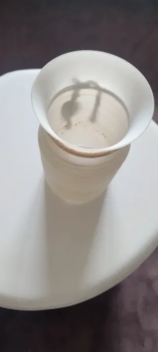 Vaso decorativo con corda e cuore