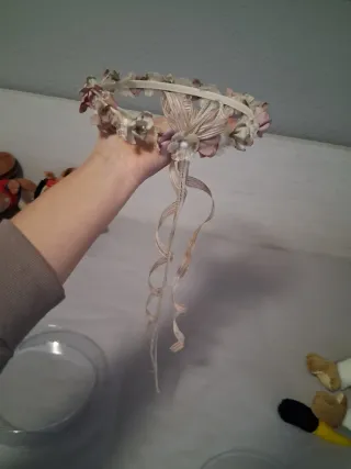 Corona comunión flores olor rosa y blanco