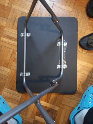 Mesa auxiliar plegable negra