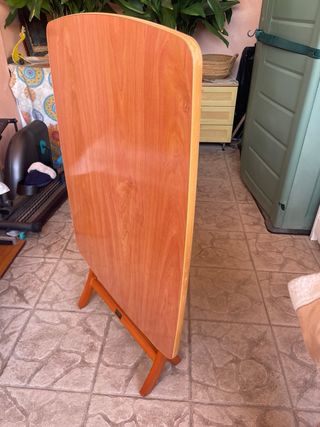 Mesa plegable de madera